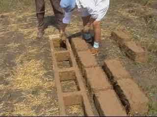 Дом из самана-Изготовление блоков