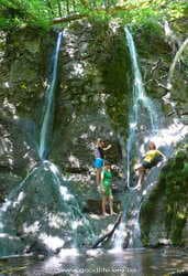 купание в водопаде Гейзер