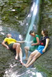 купание в водопаде Гейзер