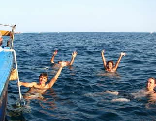 Купание в море