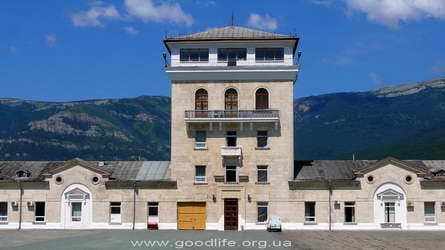 Новое здание завода