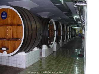 винные подвалы