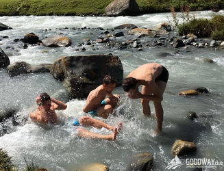 горячие источники Алтын-Арашан