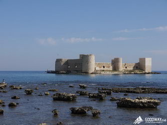 Крепость в Кизкалеси